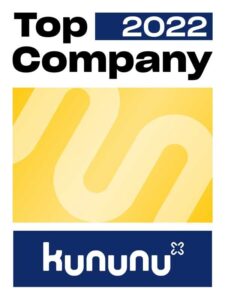 Top Company 2022 Auszeichnung von kununu mit gelbem Hintergrund und modernem Design.
